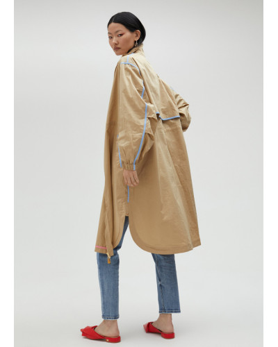 TRENCH BEIGE AVEC EMPIÈCEMENTS