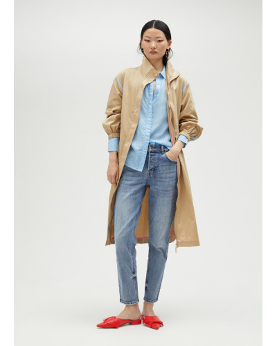 TRENCH BEIGE AVEC EMPIÈCEMENTS