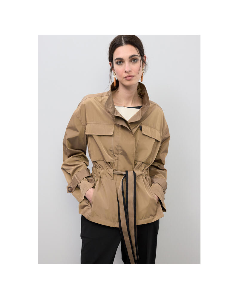 PARKA AVEC CEINTURE DÉCORATIVE
