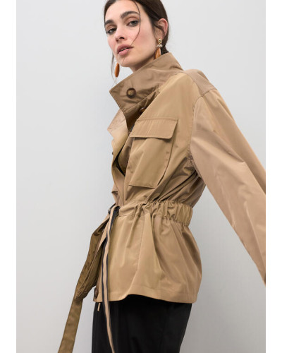 PARKA AVEC CEINTURE DÉCORATIVE